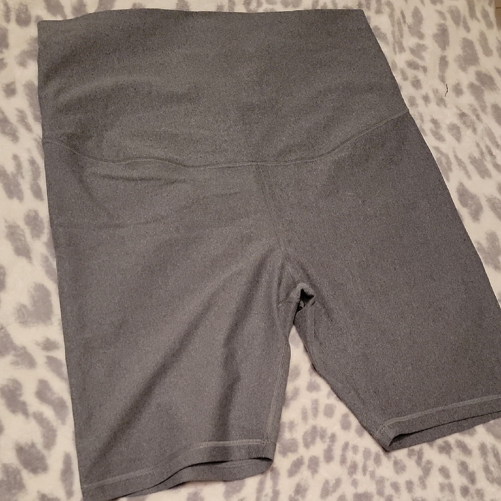 Old Navy Women's Gray Bike Shorts